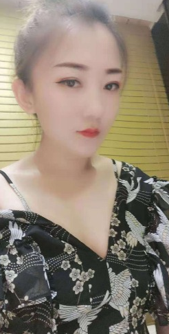 约的小姐姐